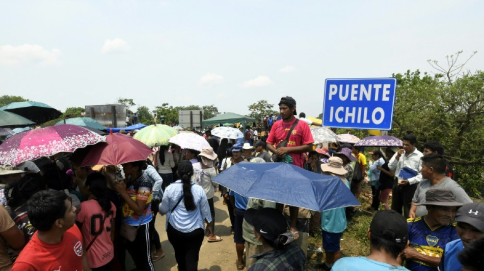 Bolívia parcialmente bloqueada por apoiadores de Morales