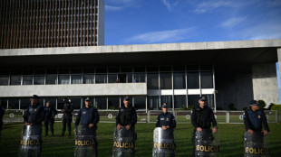 Brésil: sécurité renforcée à Brasilia, une quarantaine de personnes inculpées