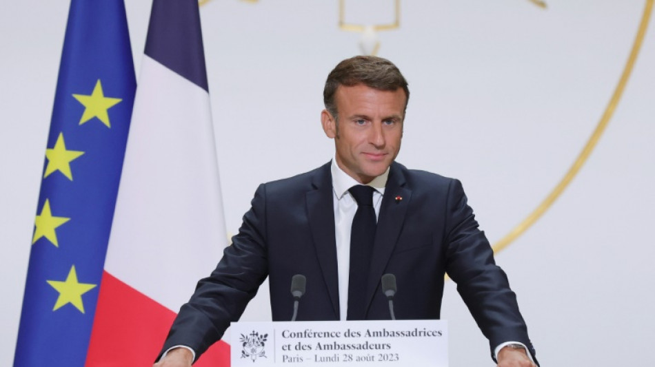 "J'ai besoin de vous": Macron adresse un "message d'unité" au patronat