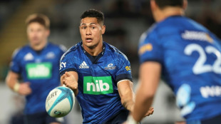 Blues and Chiefs book Super Rugby semi-final berths