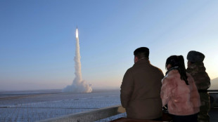 Kim Jong Un met en garde les Etats-Unis après avoir tiré son missile le plus puissant