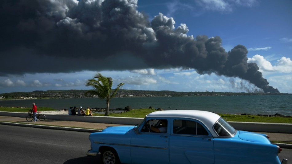 Cuba: gigantesque incendie d'un dépôt pétrolier, 17 disparus, 77 blessés