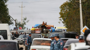 Nagorny Karabakh: des milliers de réfugiés se pressent à la frontière arménienne 