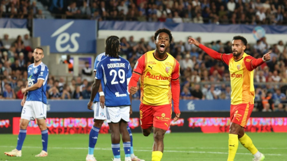 Lens vence Strasbourg e segue em ascensão no Campeonato Francês