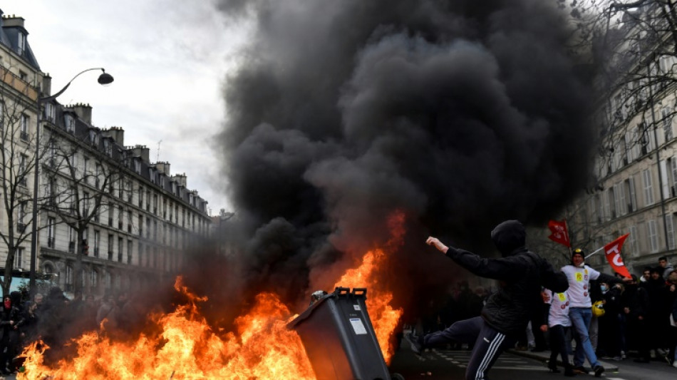 New clashes erupt in France pension protests