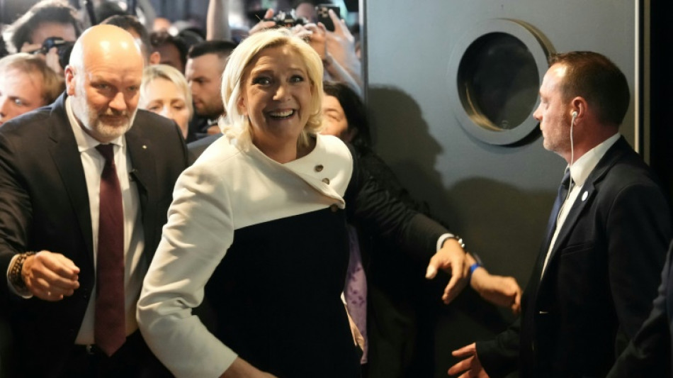 Orban y Le Pen unen fuerzas en un nuevo bloque de extrema derecha en el Parlamento Europeo