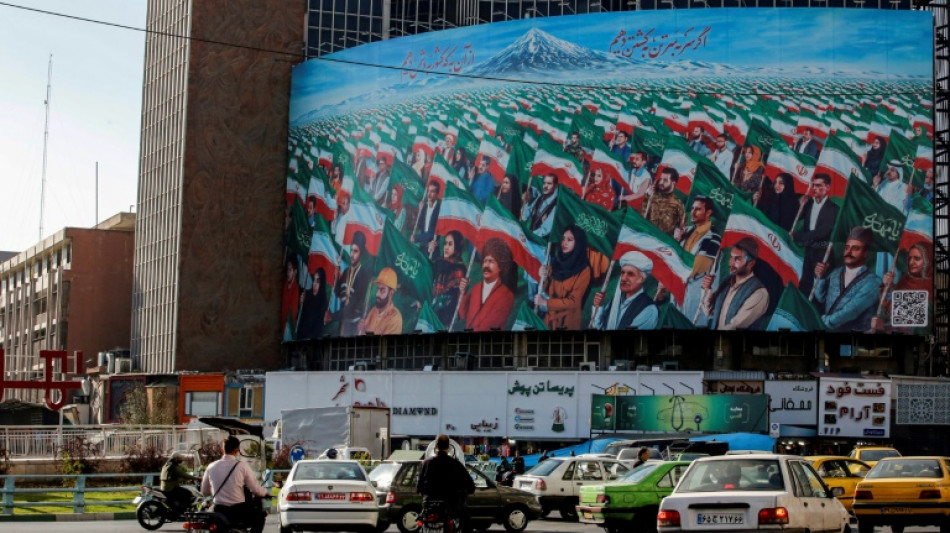 Iran: les forces de sécurité tirent sur des manifestants après un hommage à Mahsa Amini