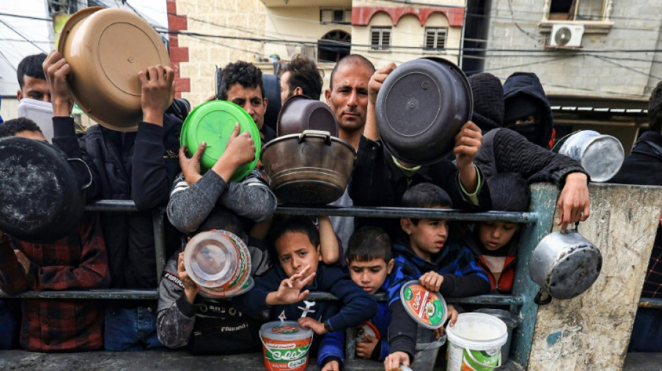 A Gaza, où la faim tenaille, ruée sur les rations alimentaires