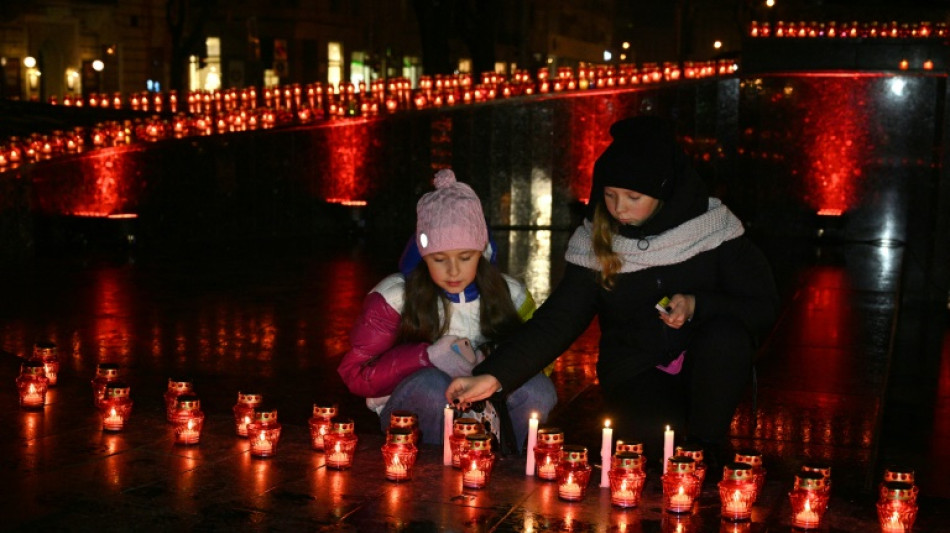 Pour les Ukrainiens, 90 ans après la Grande famine, un "génocide" se répète