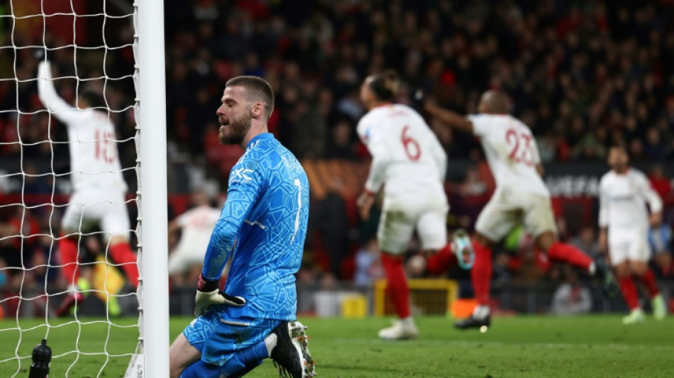 Sevilla vence United (3-0) e vai enfrentar Juve nas semis da Liga Europa; Roma e Leverkusen também avançam