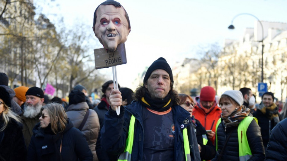 Retraites: moins de manifestants contre la réforme, les syndicats toujours déterminés