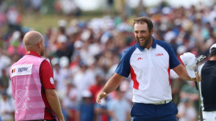 Scheffler pips Fleetwood to thrilling Olympic golf gold