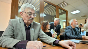 Dans un tribunal russe, des Nobels de la paix contre la "guerre" en Ukraine