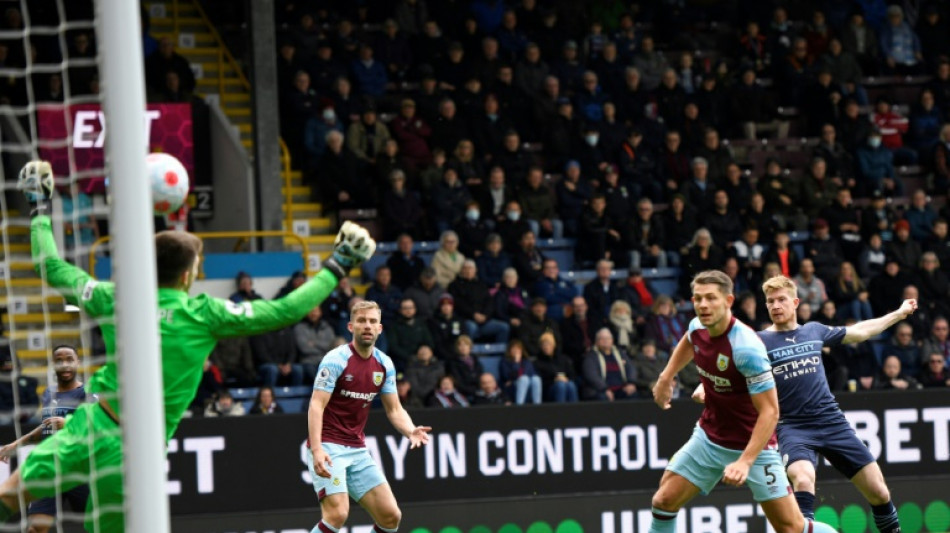 Man City maintain Premier League lead over Liverpool, Brentford thrash Chelsea