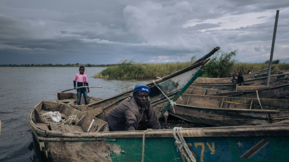 RDC: sur les rives du lac Edouard, moins de poissons et plus de rebelles