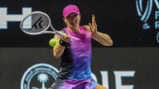 Swiatek comes from behind to beat Krejcikova at WTA Finals