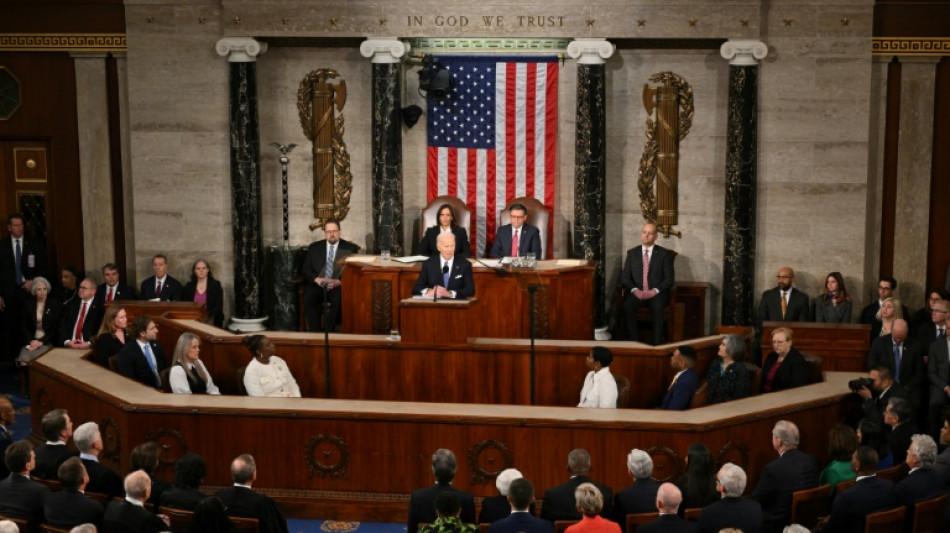 Biden lance une attaque frontale contre Trump dans son discours sur l'état de l'Union