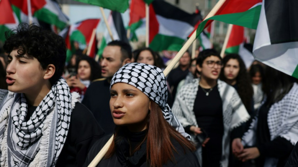 Thousands commemorate Palestinian Land Day in Israel, Gaza