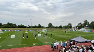 Applaus und Jubel beim DFB-Training