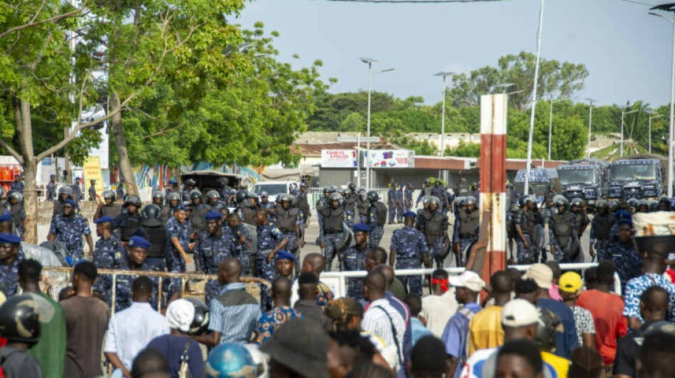 Bénin: gaz lacrymogènes pour disperser une manifestation contre le coût de la vie 