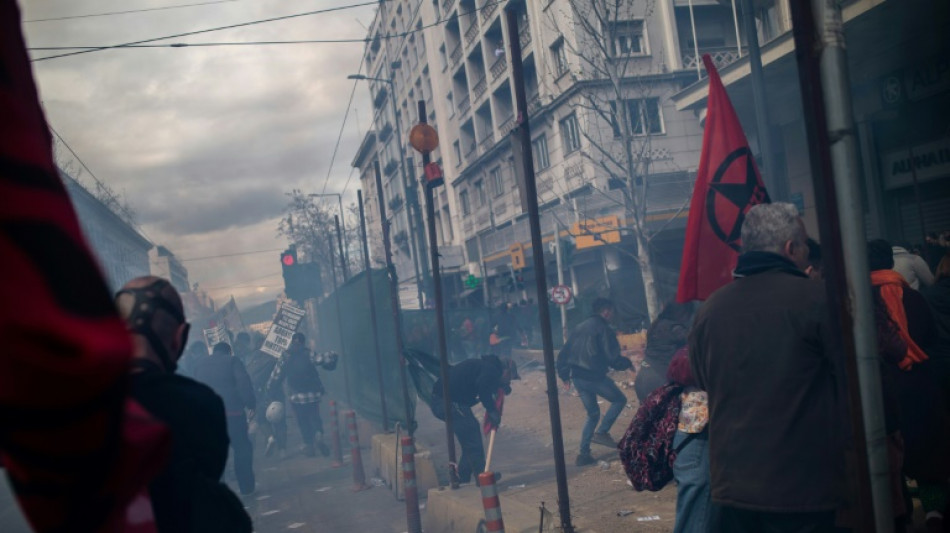 Catastrophe ferroviaire en Grèce: des violences lors de nouveaux rassemblements de colère