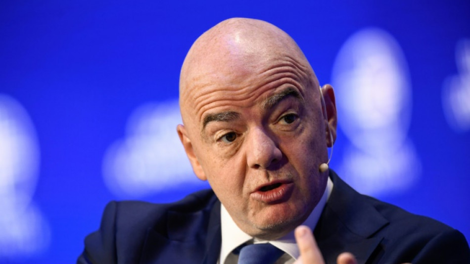 Qatar-2022: travailler sur les chantiers du Mondial a donné de la "dignité" aux migrants, estime Infantino