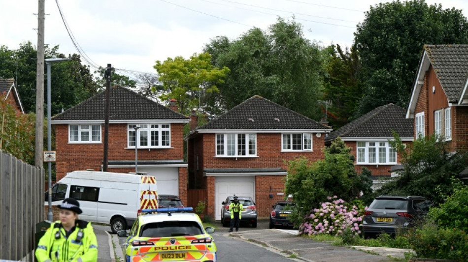 El sospechoso de matar a tres mujeres con una ballesta en Reino Unido sigue en estado "grave"