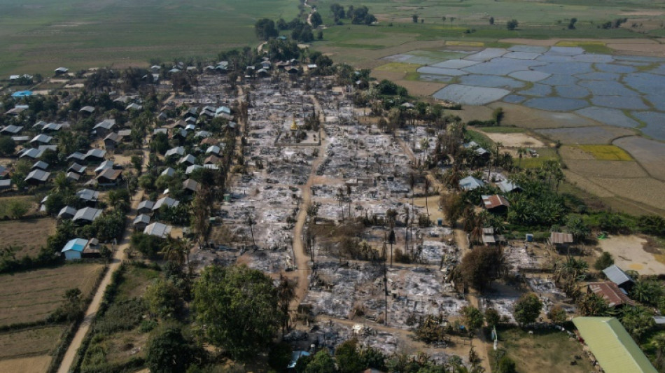 Dorfbewohner werfen Myanmars Militär Brandschatzung vor