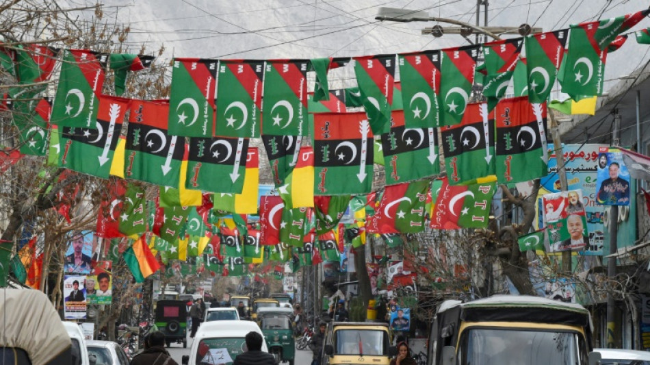 Pakistan: 12 morts dans une explosion près du bureau d'un candidat aux élections