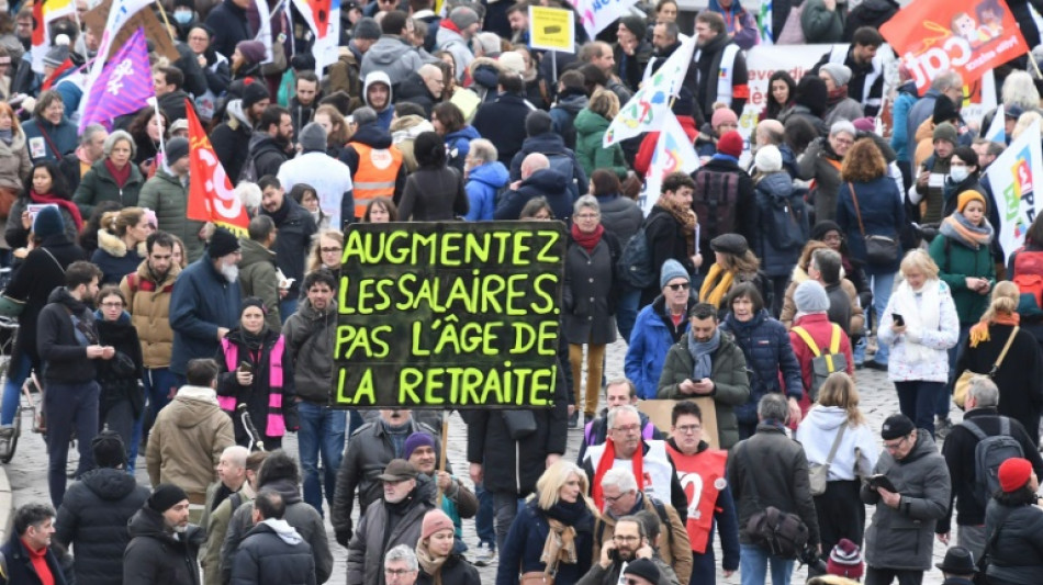 Retraites: forte mobilisation dans la rue pour le deuxième round syndical