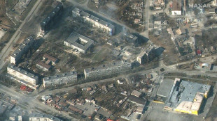 Offenbar Schule von Mariupol mit hunderten Geflüchteten bombardiert