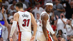 El Heat arrolla a los Sixers para irse 3-2 arriba en el Este y los Suns también avanzan en el Oeste