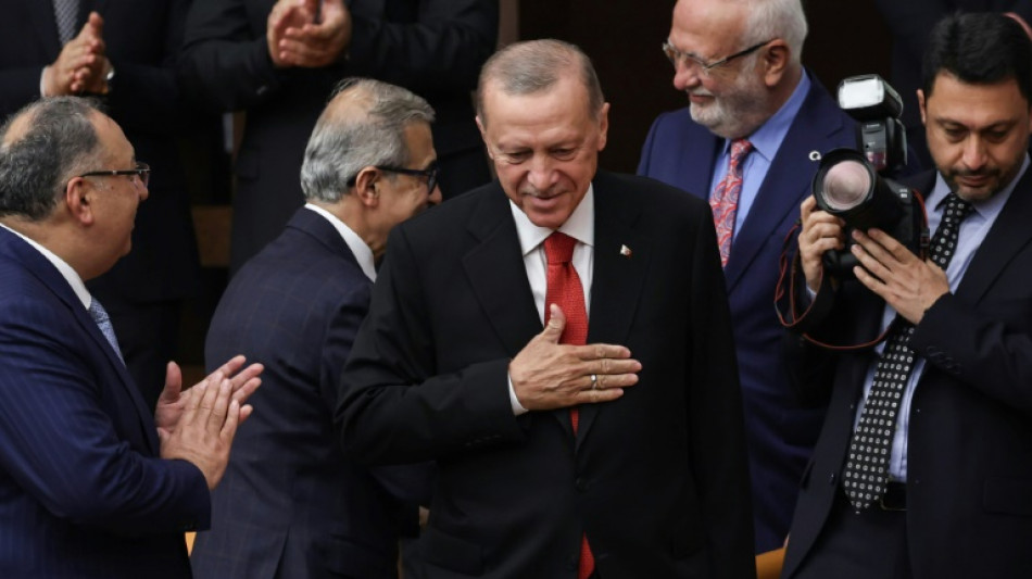 Erdogan entame son troisième mandat par un appel à la conciliation en Turquie