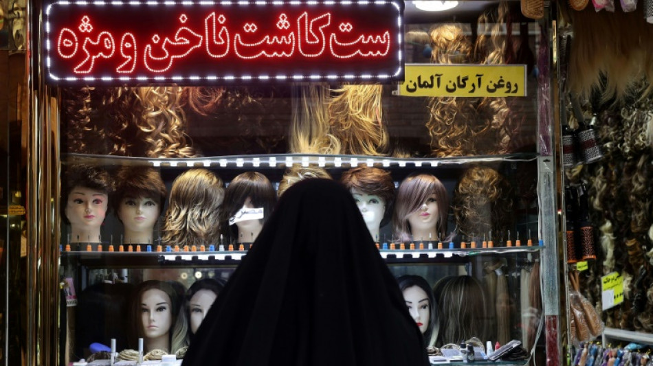 Iran: la police renforce le contrôle des femmes non voilées