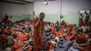 El EI ataca una cárcel en Siria y una base militar en Irak en mortal escalada yihadista