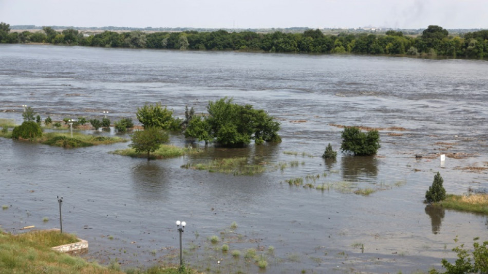 Destroyed dam likely to hinder Ukraine before Russia