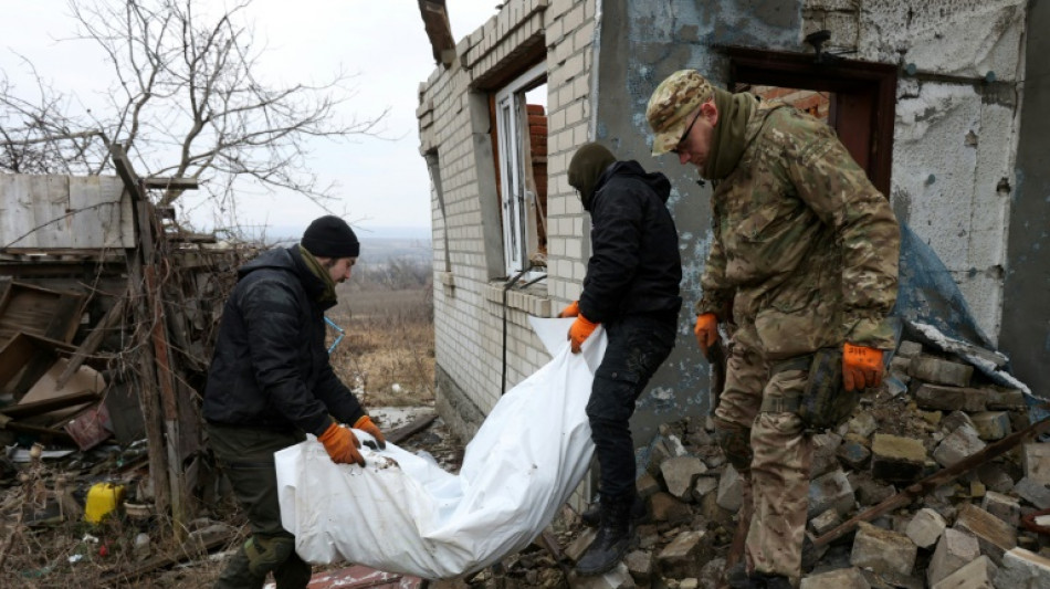 Dans l'est de l'Ukraine, la délicate collecte des corps de soldats