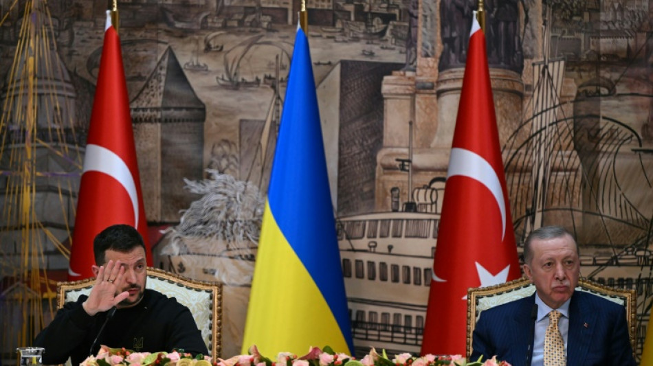 Erdogan se dit prêt à accueillir un sommet Russie-Ukraine