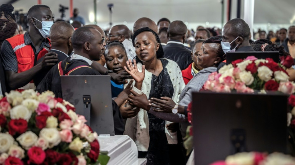 Kenya: dernier hommage solennel aux 21 enfants tués dans l'incendie de leur école