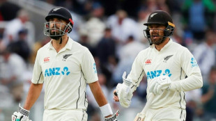 New Zealand duo eye hundreds after rain delay in 1st Test against England