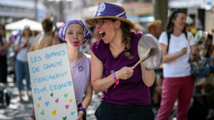 Mulheres se manifestam na Suíça em dia de greve feminista