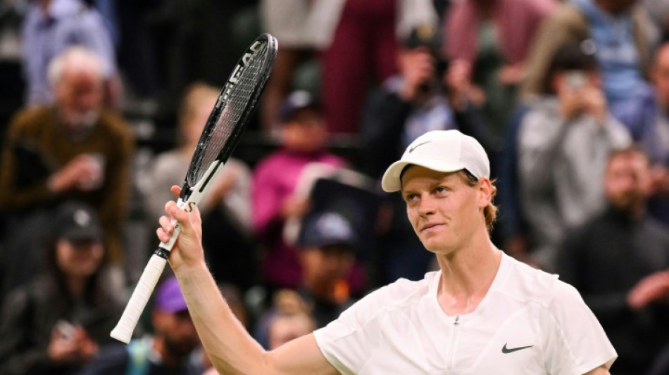 Sinner vence Cerúndolo e avança à segunda rodada de Wimbledon