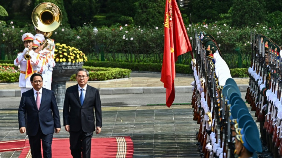 Vietnam, China to boost economic, defence cooperation