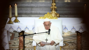 A Marseille, le pape dénonce l'"indifférence" et la "peur" face aux migrants</H2>