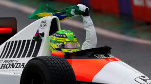 Apesar da chuva, GP do Brasil presta homenagem a Ayrton Senna