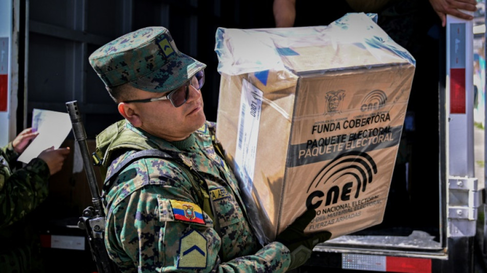 "Nous avons peur!": l'Equateur vote pour un nouveau président qui mettra fin à "l'insécurité"