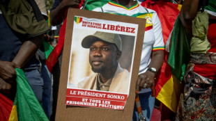 Sénégal: l'opposant Sonko "suspend" plus d'un mois de grève de la faim 