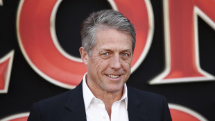 Il tabloid Sun paga 'somma enorme', Hugh Grant chiude la causa