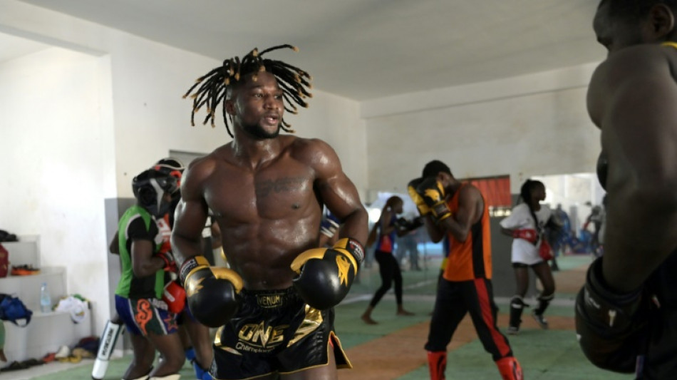 Le kick-boxing frappe fort au Sénégal