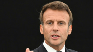 Automobile: Macron annonce une hausse du bonus à 7.000 euros pour la moitié des ménages